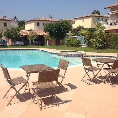 Villa Cezanne Cagnes-sur-Mer Szoba fotó