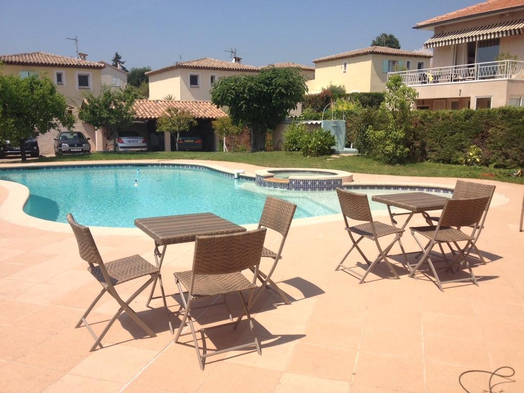Villa Cezanne Cagnes-sur-Mer Szoba fotó