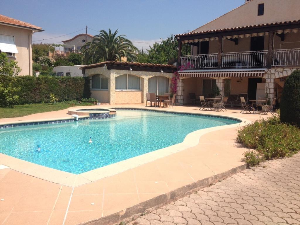Villa Cezanne Cagnes-sur-Mer Szoba fotó